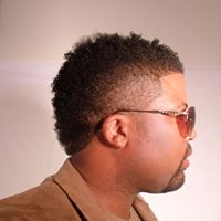 Derrick Sharp Photo 7