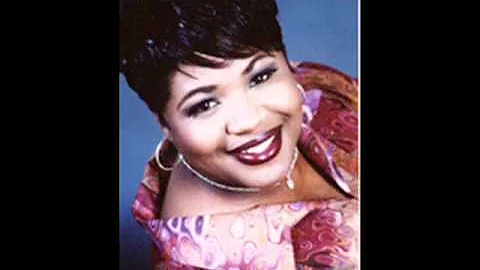 Lynnette Smith Photo 30