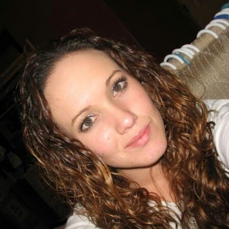 Kristen Bloom Photo 9