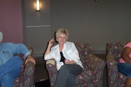 Karen Murphy Photo 26