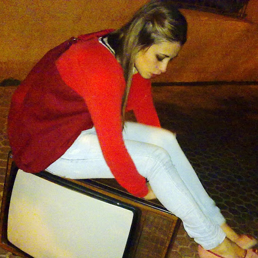 Sara Bravo Photo 13