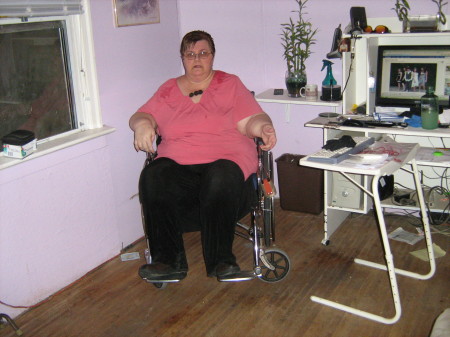 Donna Hughes Photo 18