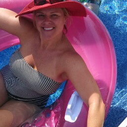 Colleen Hines Photo 10