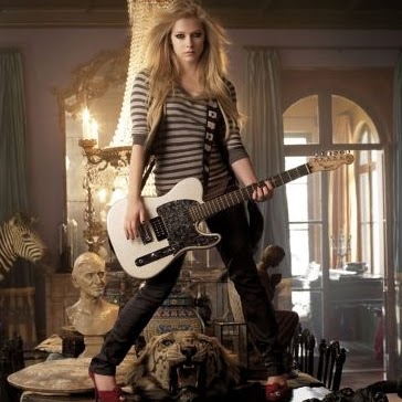 Mary Lavigne Photo 13