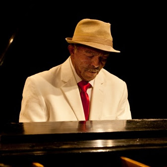 Allan Tate Photo 13