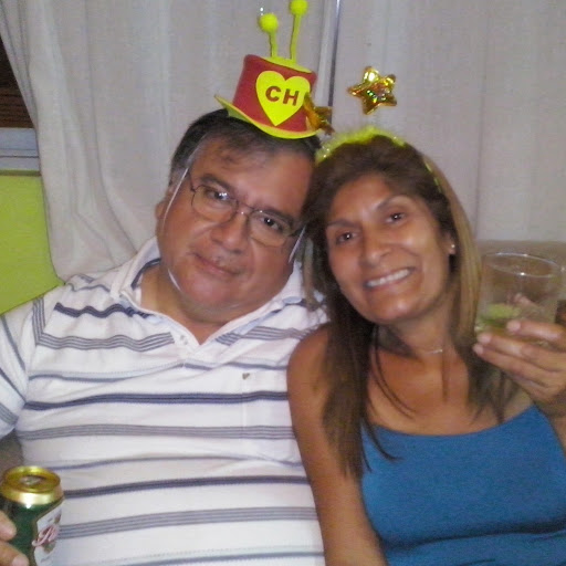 Elizabeth Molina Photo 12