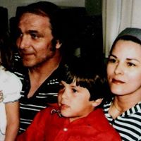 Robert Tucci Photo 1