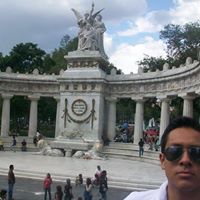 Alexander Toledo Photo 6