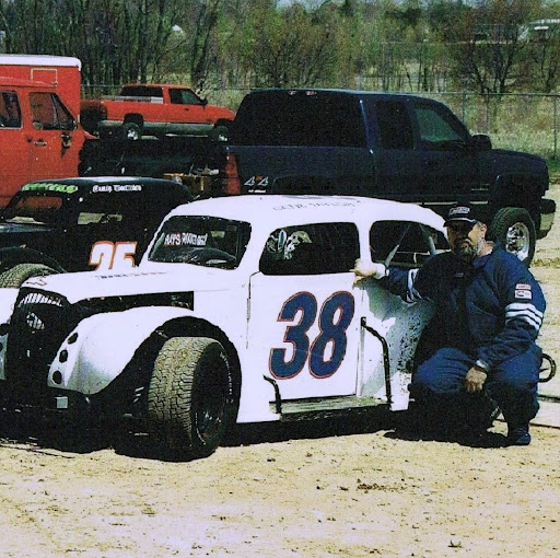Gene Taylor Photo 14