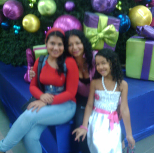 Adelfa Rodriguez Photo 9