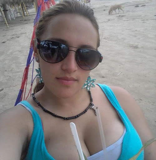 Yazmin Ayala Photo 12