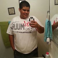 Frankie Valenzuela Photo 7