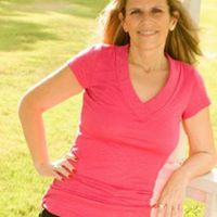 Angie Beard Photo 6