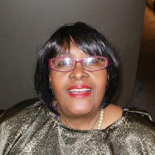 Adela Smith Photo 9