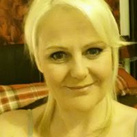 Sarah Lyle Photo 4