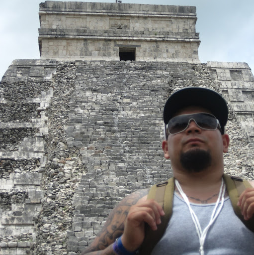 Luis Valadez Photo 14