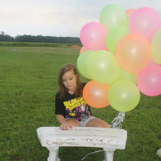 Haley Hayes Photo 14