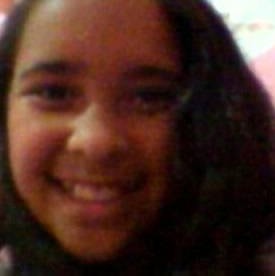 Sandy Santos Photo 12