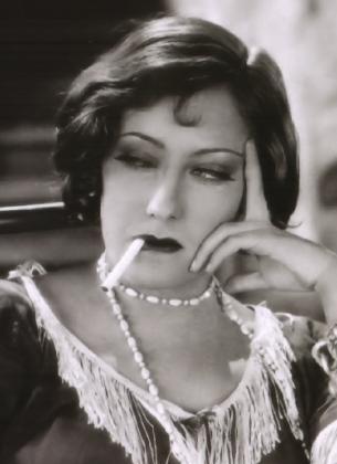 Gloria Swanson Photo 10