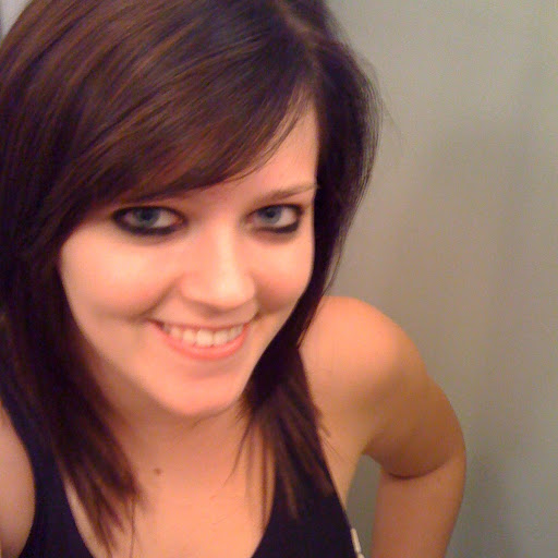 Megan Rogers Photo 13