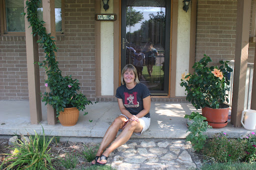 Mary Larkin Photo 15