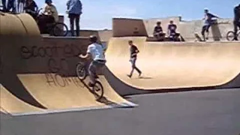Adam Welling Photo 17