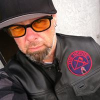 Lance Sawyer Photo 8