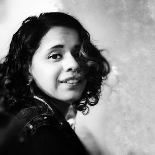 Ana Cervantes Photo 11