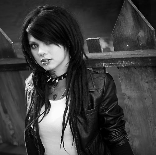 Morgan Harper Photo 10