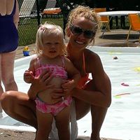 Laura Karnes Photo 3