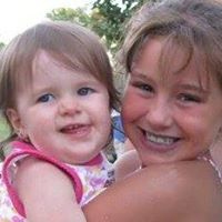 Mia Davies Photo 4