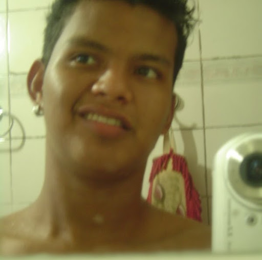 Carlos Phillip Photo 6