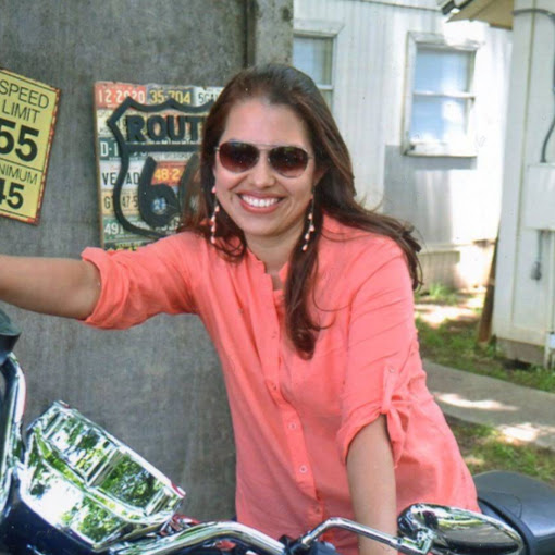 Claudia Elizondo Photo 15