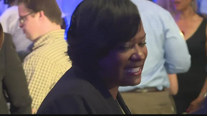 Keisha Burton Photo 26