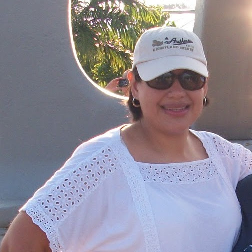 Tina Estrada Photo 10