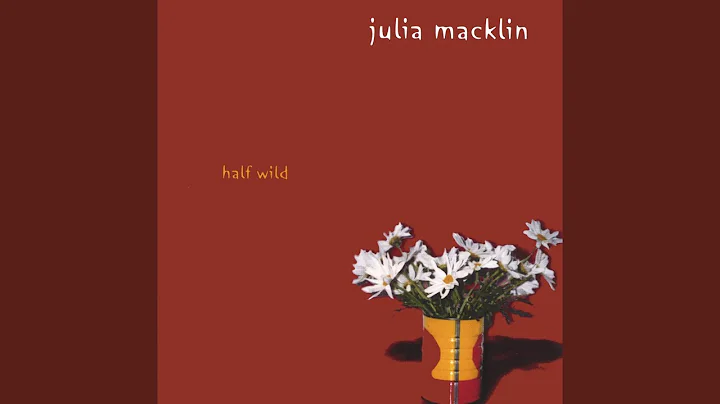 Julia Macklin Photo 15