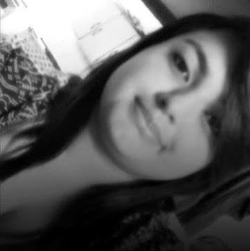 Evelyn Sandoval Photo 10