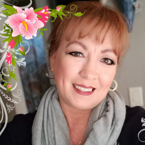Michelle Jaramillo Photo 10