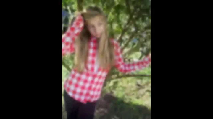 Rebekah Hand Photo 3