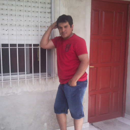 Miguel Oviedo Photo 14