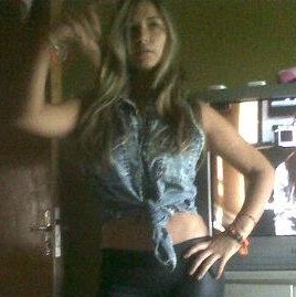 Elizabeth Zarate Photo 15