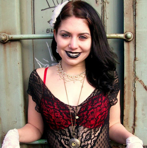 Lydia Lynch Photo 13
