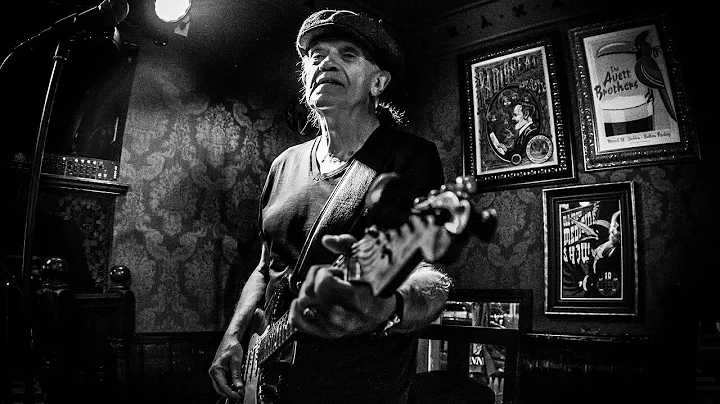 Mike Hayward Photo 31