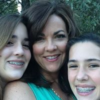 Stacy Medeiros Photo 7