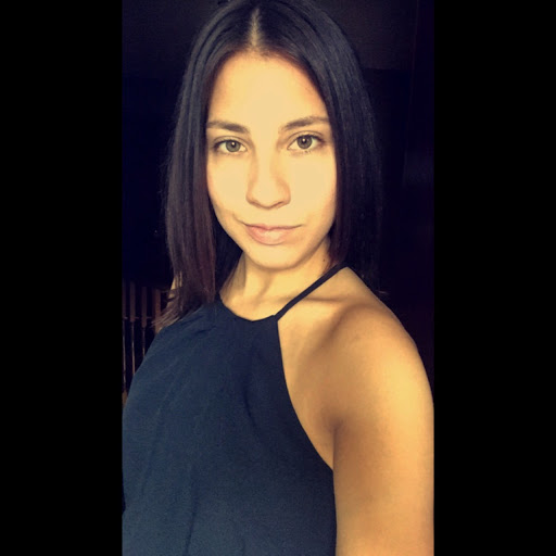 Melanie Rocha Photo 13