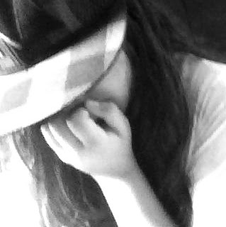Julia Neves Photo 9