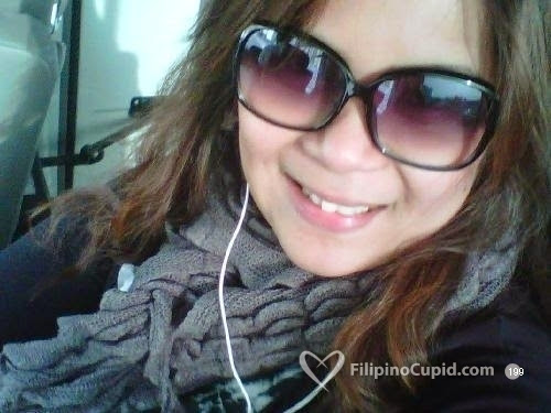 Vivian Pineda Photo 15