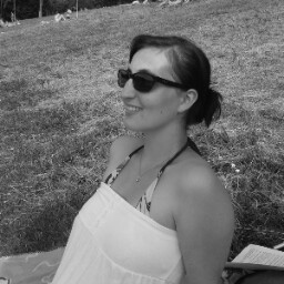 Jennifer Frie Photo 5