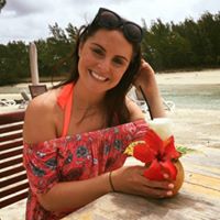 Lucy Dickens Photo 4
