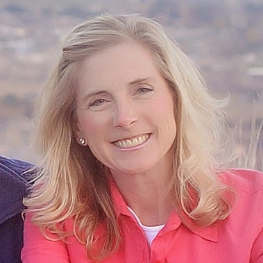 Lisa Golden Photo 17